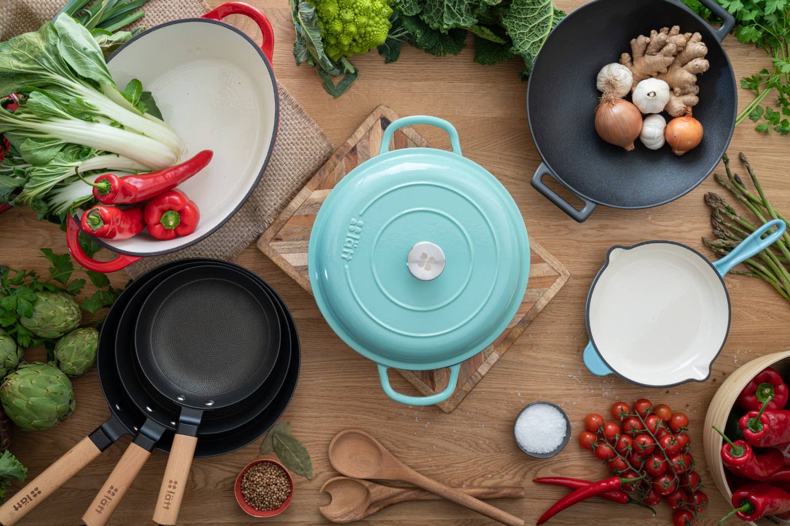 Cocotte aus emailliertem Gusseisen 30 x 6 CM - 3,2 L - MINTGRÜN