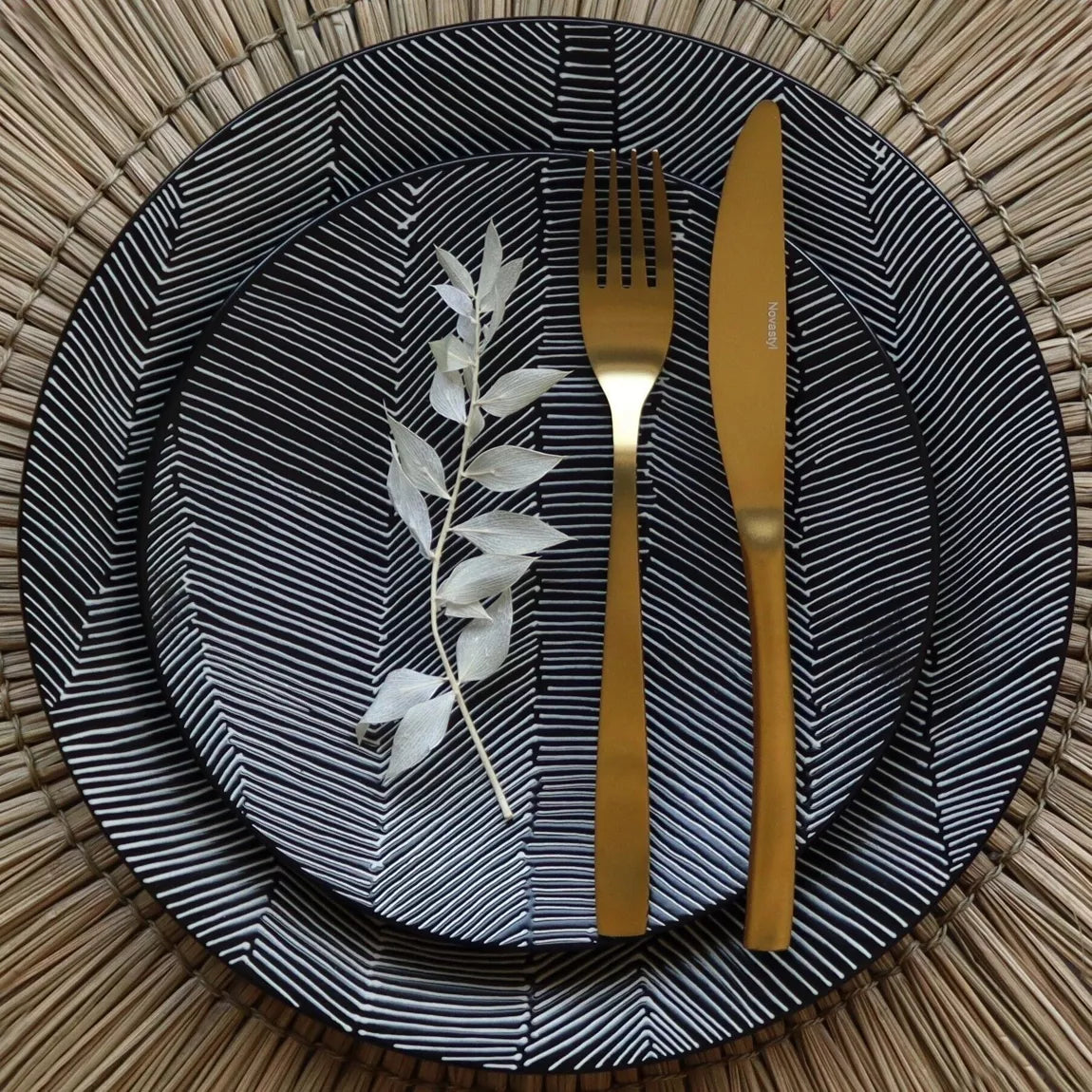 Besteckset aus goldfarbenem Edelstahl 24-teilig