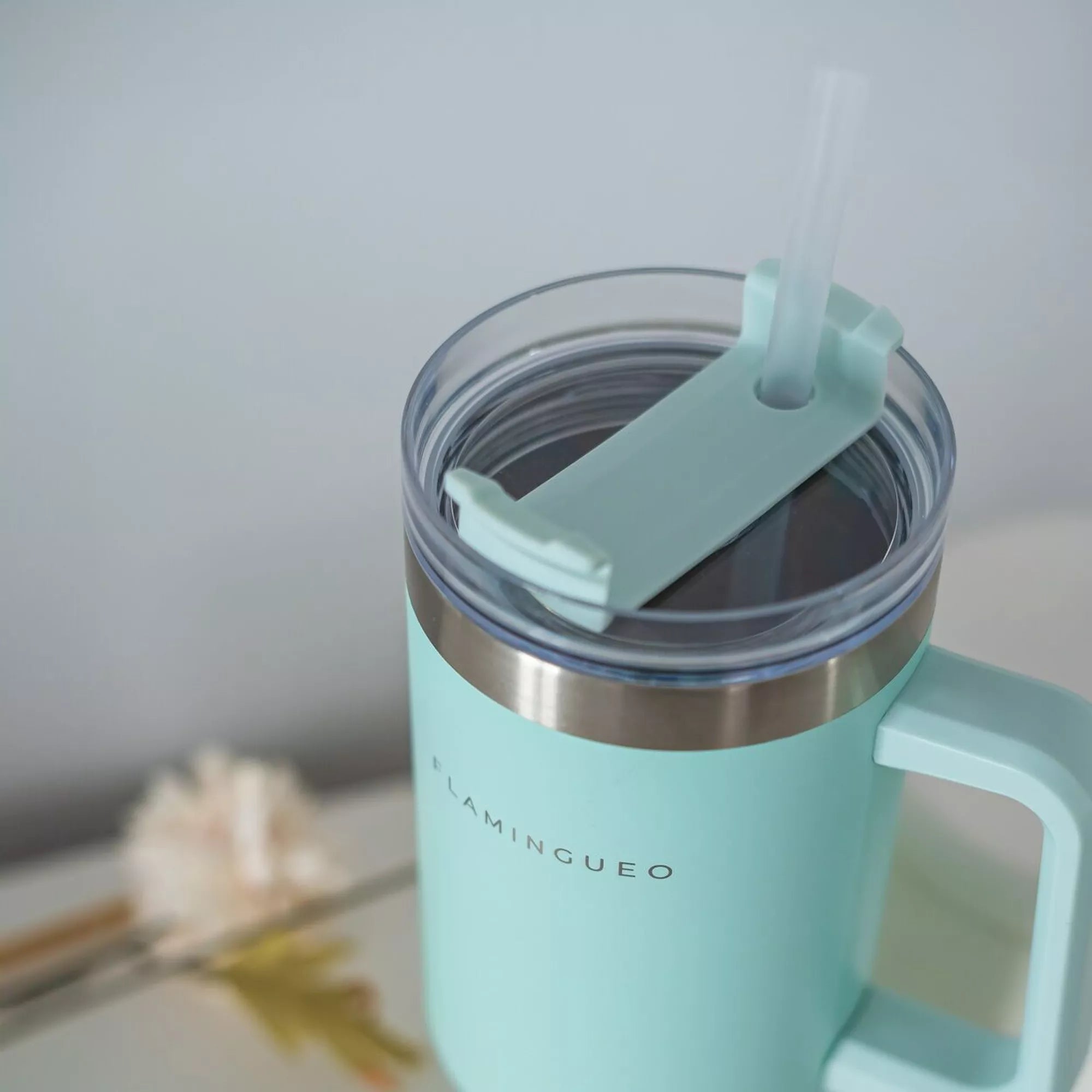 Edelstahl-Thermobecher mit Strohhalm und Griff – 1,18 Liter - Grün