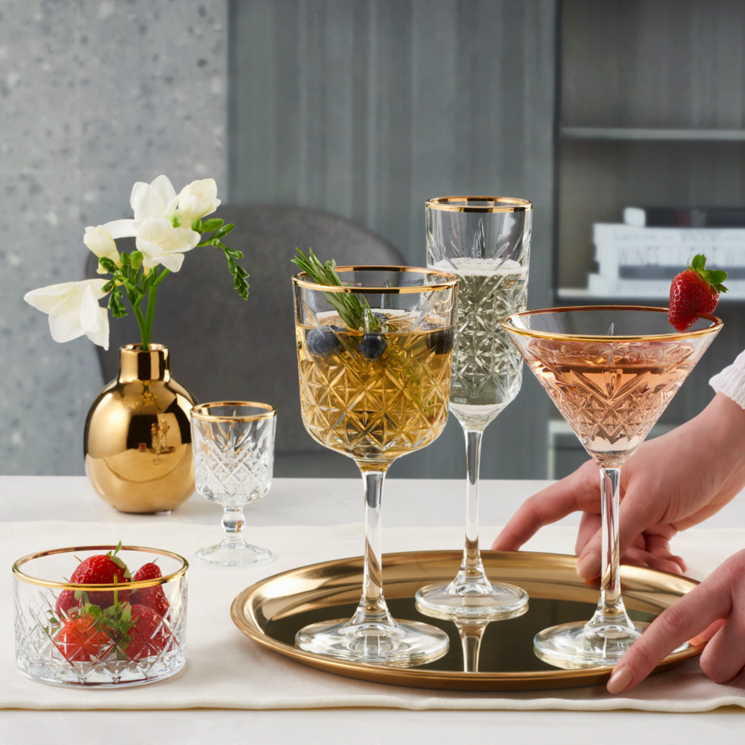 Timeless Golden Touch Martinigläser Set 4 Tlg. 230 ml