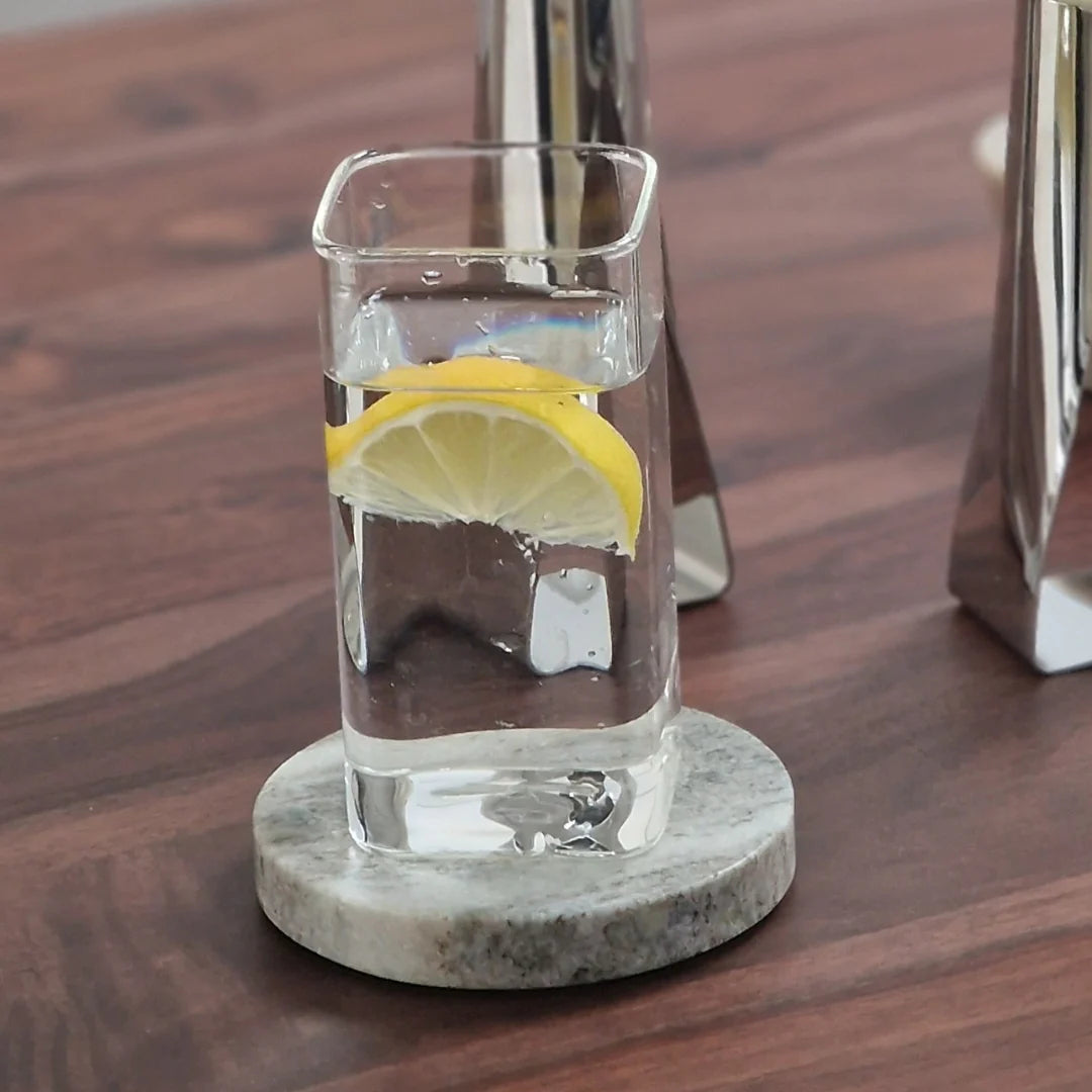 Kare - Eckiges Glas