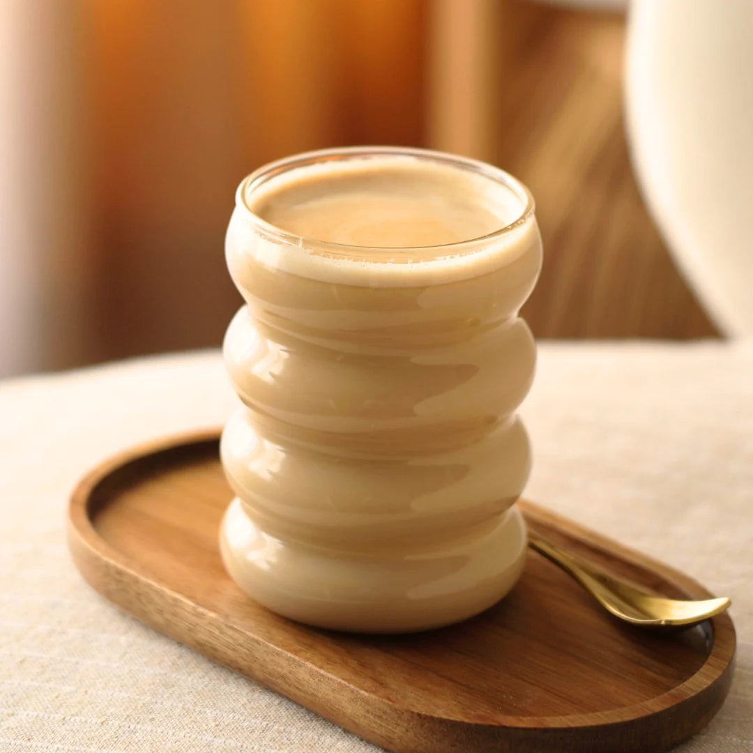 Wave Glas 300 ml mit Bambusdeckel & Glasstrohhalm