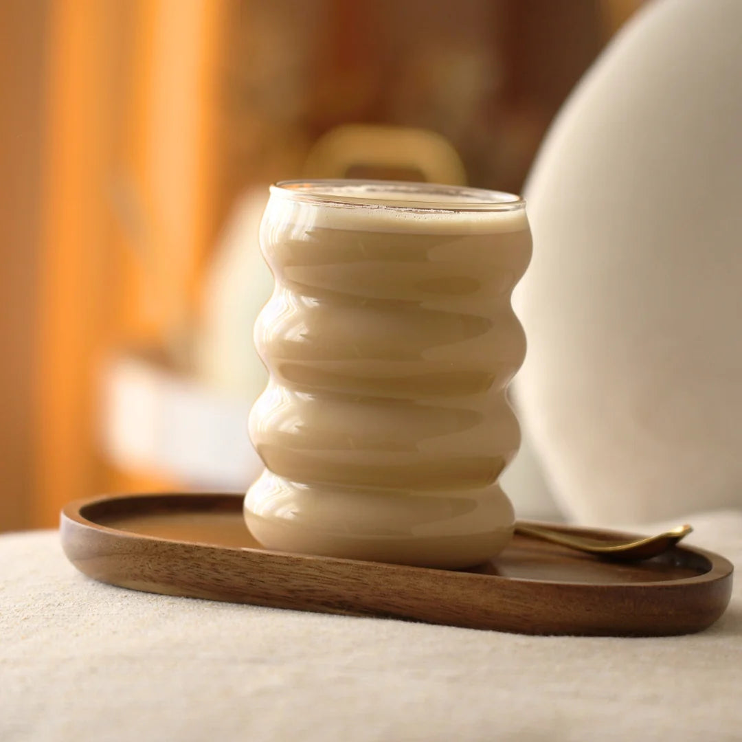 Wave Glas 300 ml mit Bambusdeckel & Glasstrohhalm