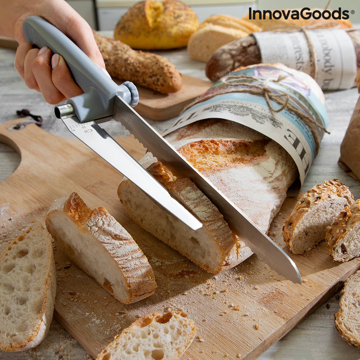 InnovaGoods Brotmesser mit verstellbarer Schneidführung