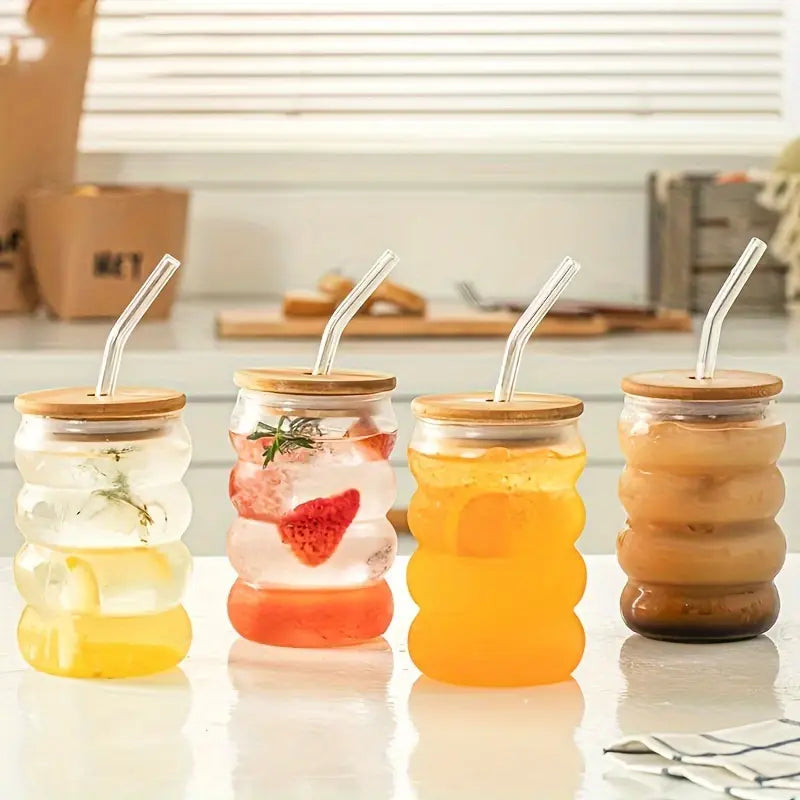 Wave Glas 300 ml mit Bambusdeckel & Glasstrohhalm